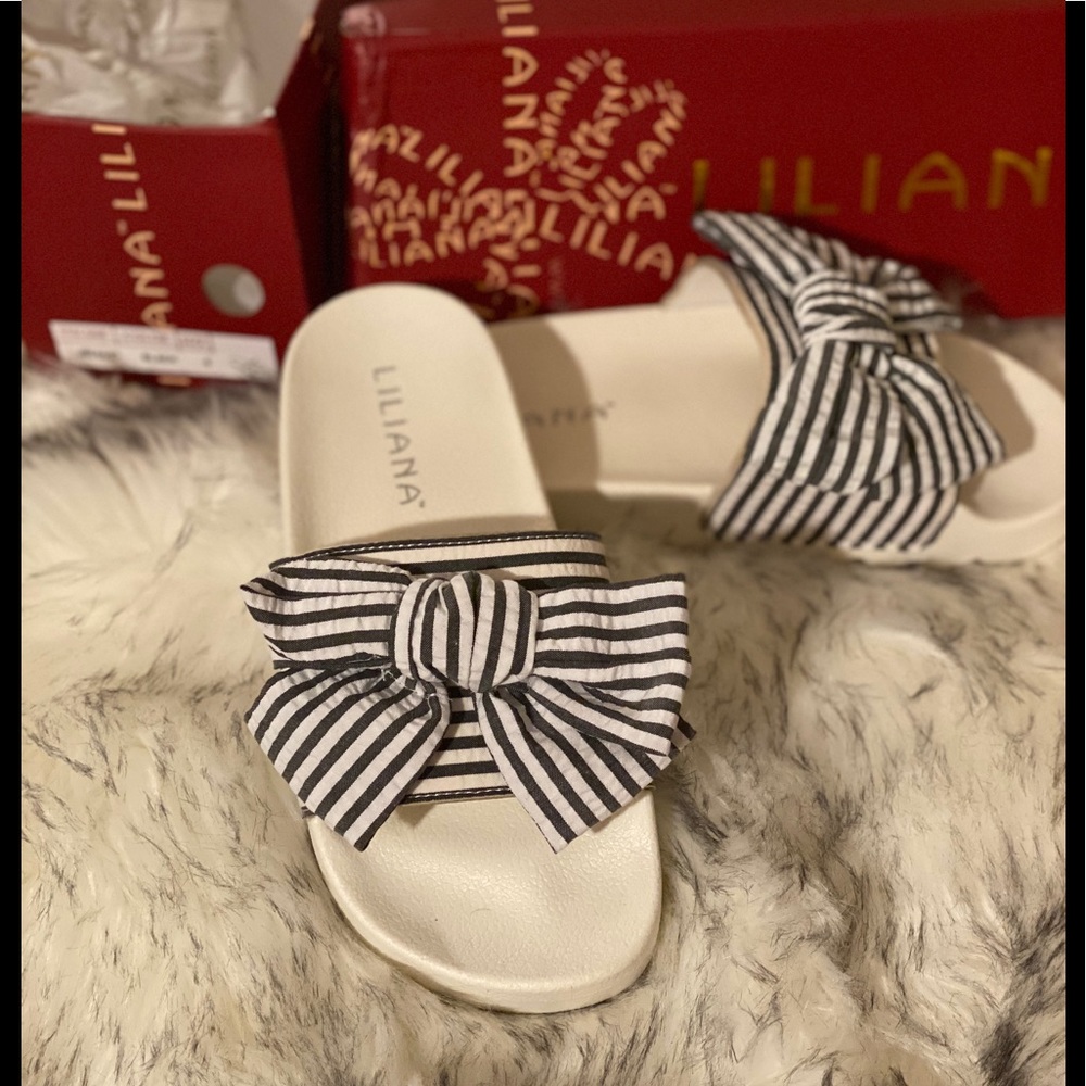 Liliana bow slipper sandal size 6